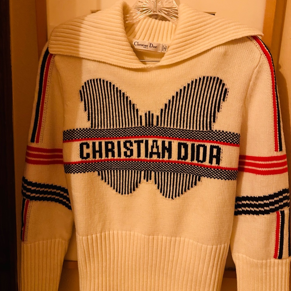 Ski sweater NEW, never worn.